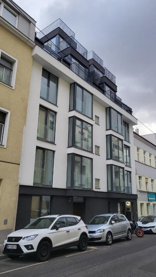Betariel'Com Akh University Vienna Exterior photo